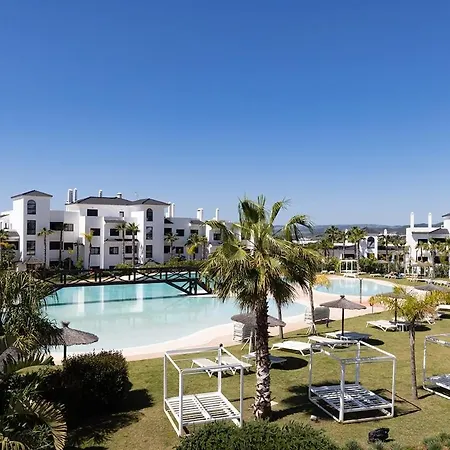 Apartament Chic Penthouse With Scenic Views At Hills!