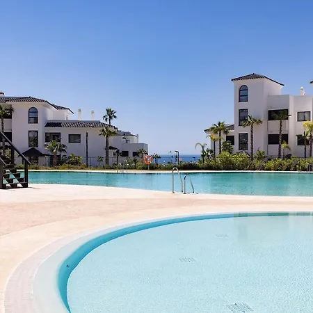 Apartament Chic Penthouse With Scenic Views At Hills!