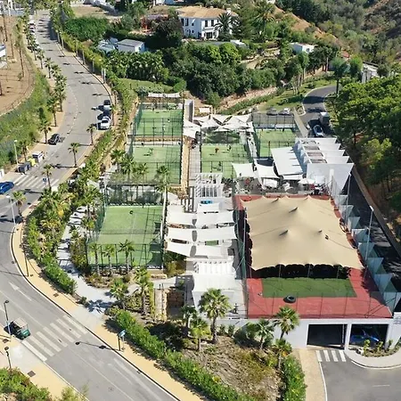 Apartamento Chic Penthouse With Scenic Views At Hills!