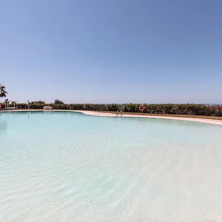 Chic Penthouse With Scenic Views At Hills! Daire