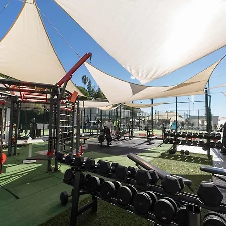 Chic Penthouse With Scenic Views At Hills! *