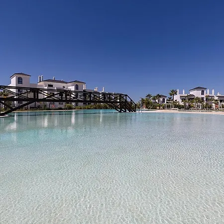 Chic Penthouse With Scenic Views At Hills! *