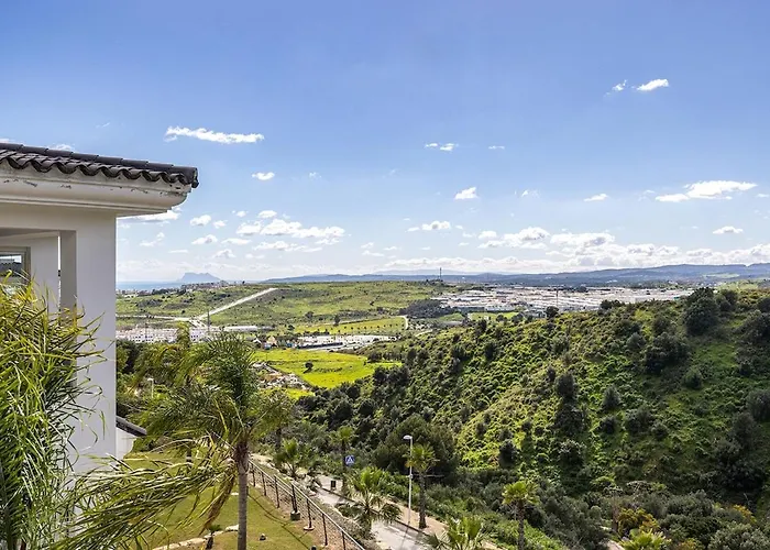 Chic Penthouse With Scenic Views At Hills! * Estepona