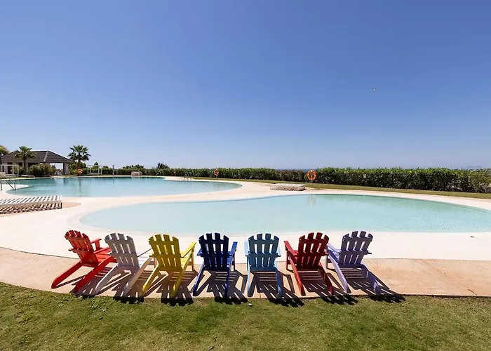 Chic Penthouse With Scenic Views At Hills! Апартаменты